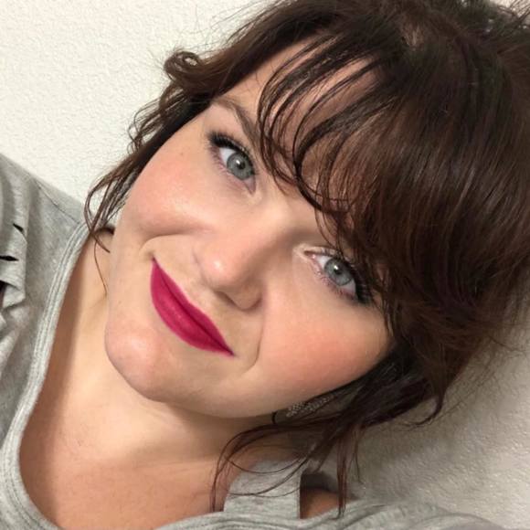 Meet your Posher, Brittany - Picture 1 of 1